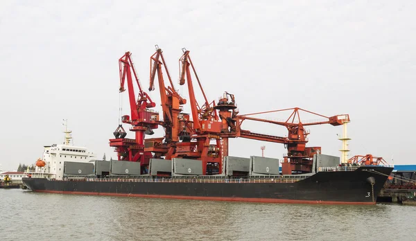 Large Empty Cargo Ship — Stock Photo, Image