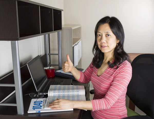 Positive Mature Asian Doing Personal Income Taxes — Stock Photo, Image