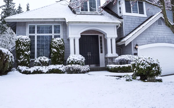 Snow on house and Yard Royalty Free Stock Photos