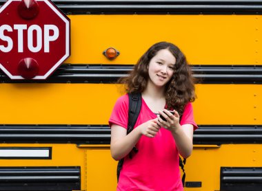 okul için genç kız