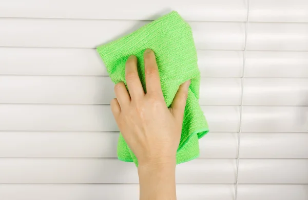 Cleaning Window Blinds — Stock Photo, Image