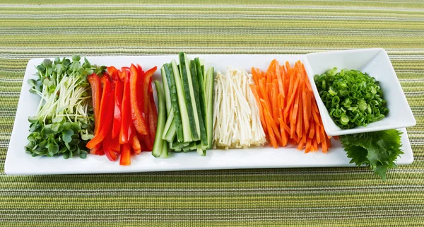 Čerstvé zeleninové přísady pro sushi — Stock fotografie