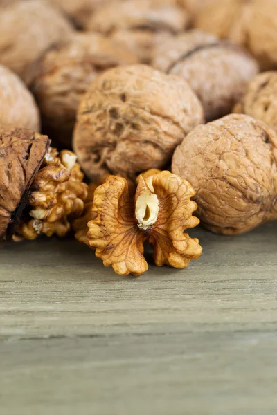 Walnut Halves — Stock Photo, Image