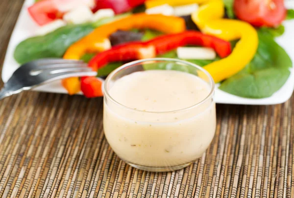 Romige salade dressing — Stockfoto