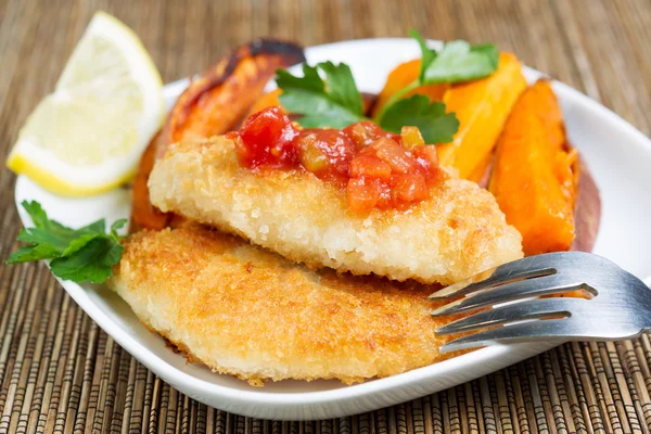 Fish and Chips with Salsa Sauce — Stock Photo, Image