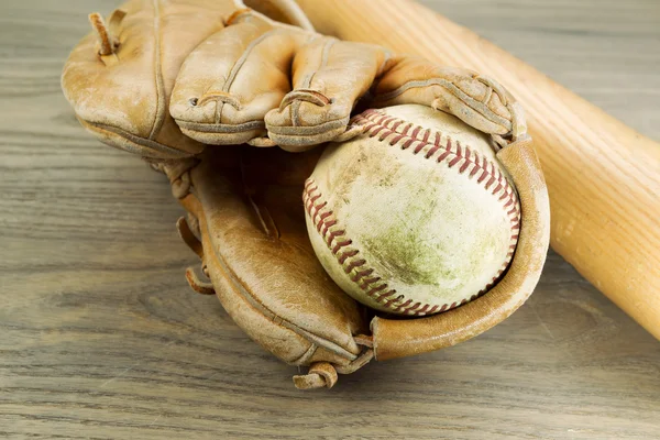 Old Baseball Equipment — Stock Photo, Image