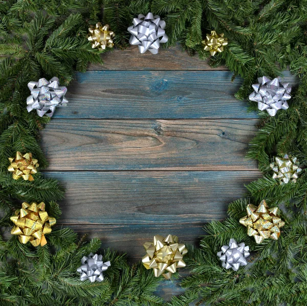 Overhead View Complete Wreath Gold Silver Bows Circle Border Blue — Stock Photo, Image