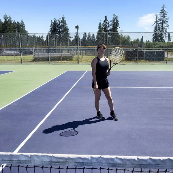 Young Woman Dressed Black Sportswear Outdoor Tennis Court Nice Summer — стоковое фото