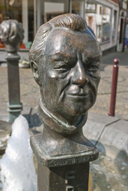 Willy Brandt Statue in Unkel clipart