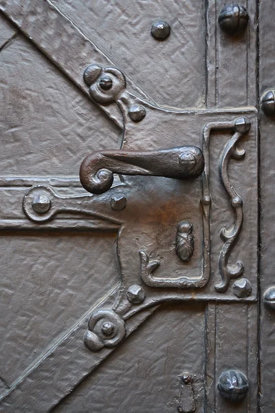오래 된 금속 문 손잡이 — 스톡 사진