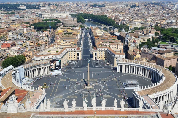 Saint Peter's square in Vatican — Stock Photo, Image
