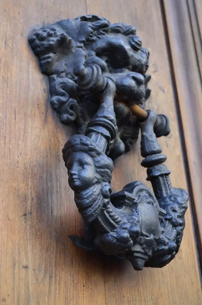 Poignée de porte antique décorative — Photo