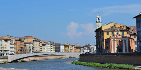 Bridge over river Arno — Stock Photo, Image