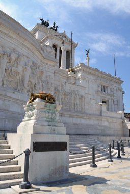 vittorio emanuele, piazza venezia, rome, İtalya da meşale alevi