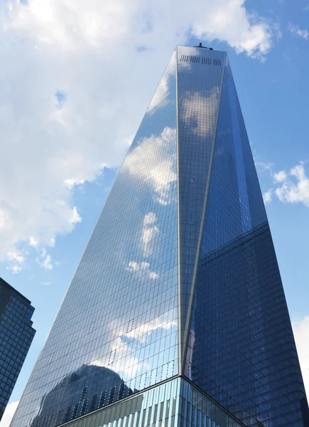 在曼哈顿下城的自由塔 — 图库照片
