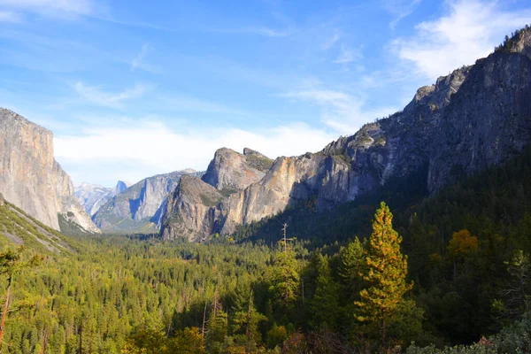 Het Uitzicht Yosemite Valley Vanaf Tunnelingang Yosemite National Park Californië — Stockfoto