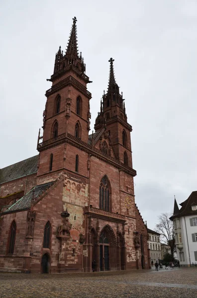 โบสถ Basel Minster Basel ตเซอร แลนด — ภาพถ่ายสต็อก
