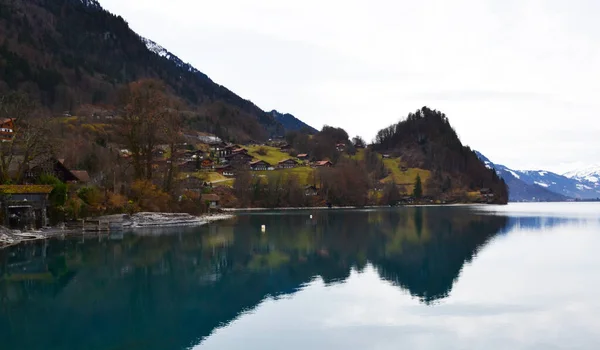 Озеро Бриенц Швейцарии Ранней Весной — стоковое фото