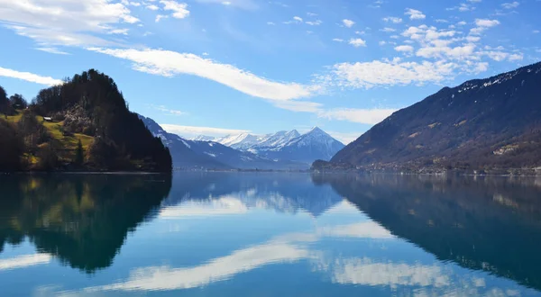 瑞士Brienz湖早春季节 — 图库照片