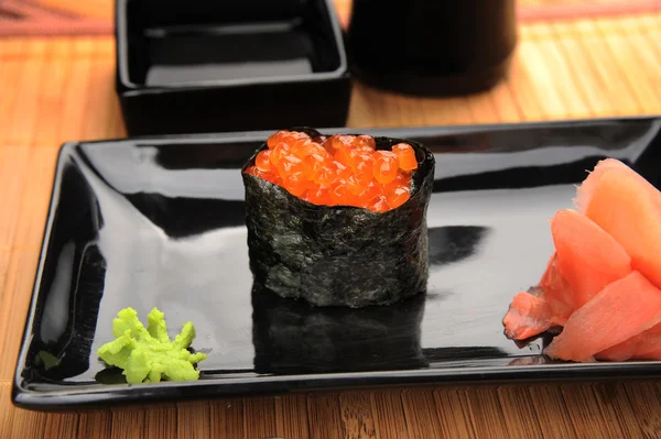 Sushi with caviar — Stock Photo, Image