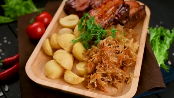 Barbecue Pork Ribs Main Dish Restaurant Pork Delicacy Delicious Barbecue — Stock Video