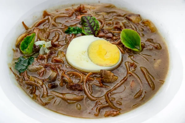 Zuppa Con Tagliatelle Grano Saraceno Con Manzo Pasta Soba Servire — Foto Stock