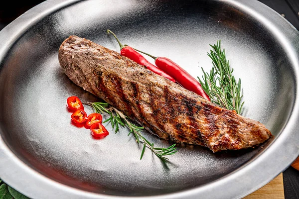 Grilled Veal Tenderloin Juicy Steak Medium Rare Beef Spices Serving — Φωτογραφία Αρχείου