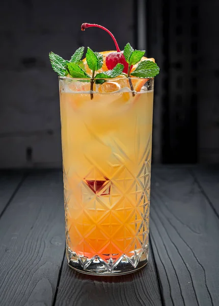 Alkoholischer Cocktail Mit Orangensaft Foto Für Die Speisekarte — Stockfoto