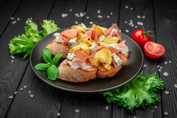 Bruschetta Prosciutto Poire Gorgonzola Aliments Santé Servir Nourriture Dans Restaurant — Photo