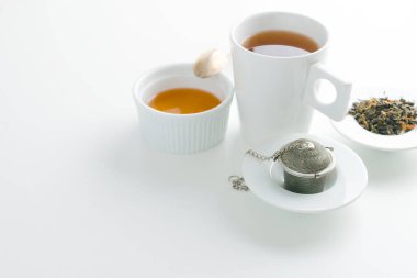 Tek kullanımlık çay poşetlerinden vazgeçme konsepti. Yüksek kalite fotoğraf