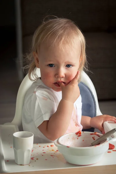 Carino Bambino Bambino Imparare Mangiare Zuppa Foto Alta Qualità — Foto Stock