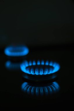 Gaz ocağı, mavi alev, mutfak ocağı. 