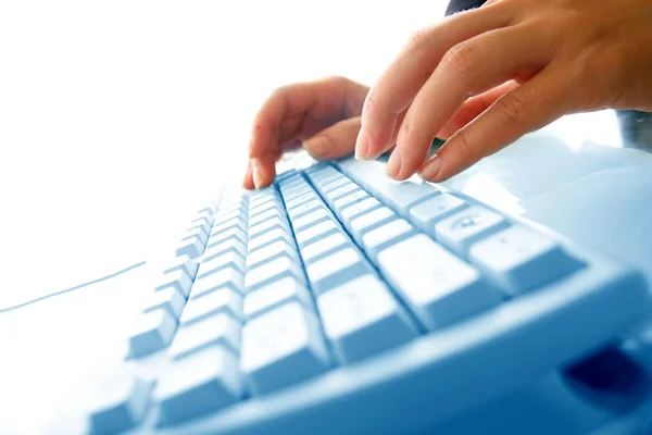 Girl typing — Stock Photo, Image