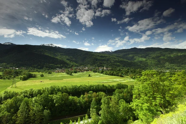 Mountain valley in swiss — Stock Photo, Image