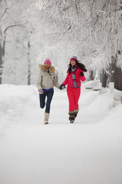 Run by alley — Stock Photo, Image