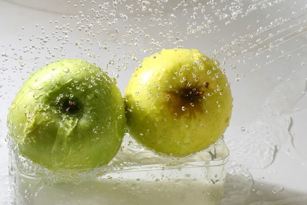 Lavado de manzana — Foto de Stock