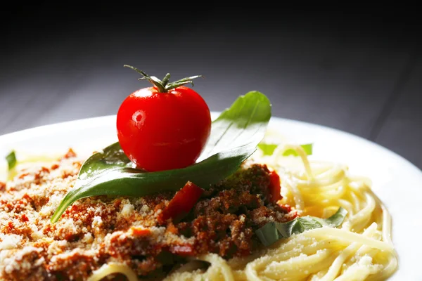 Spaghetti bolognese — Fotografie, imagine de stoc