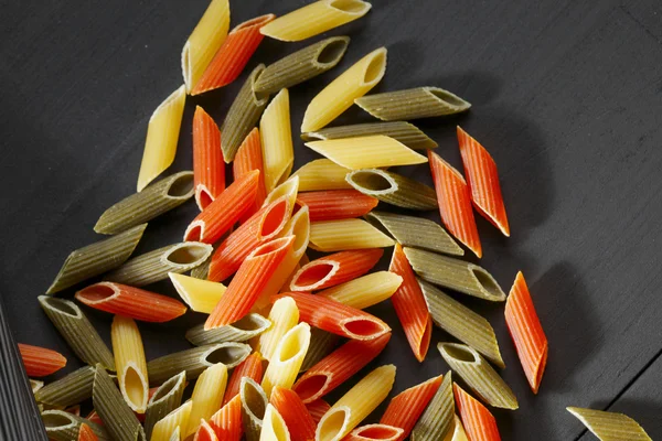 Varietà di tipi e forme di pasta italiana — Foto Stock