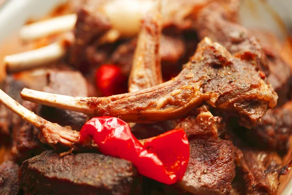 Geroosterde ribben en groenten — Stockfoto