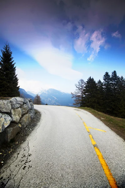 Mountain road — Stock Photo, Image