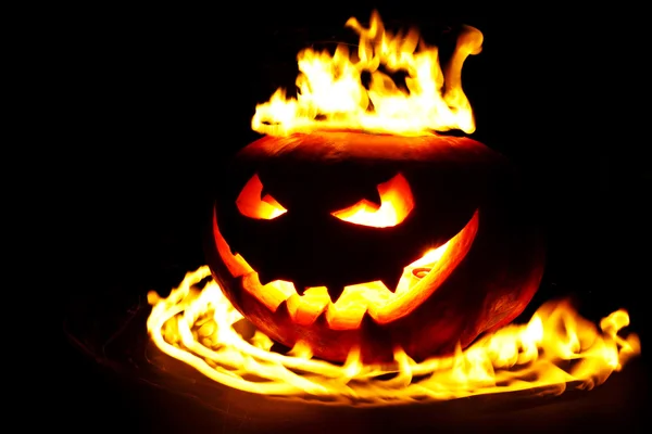 Burning halloween pumpkin — Stock Photo, Image