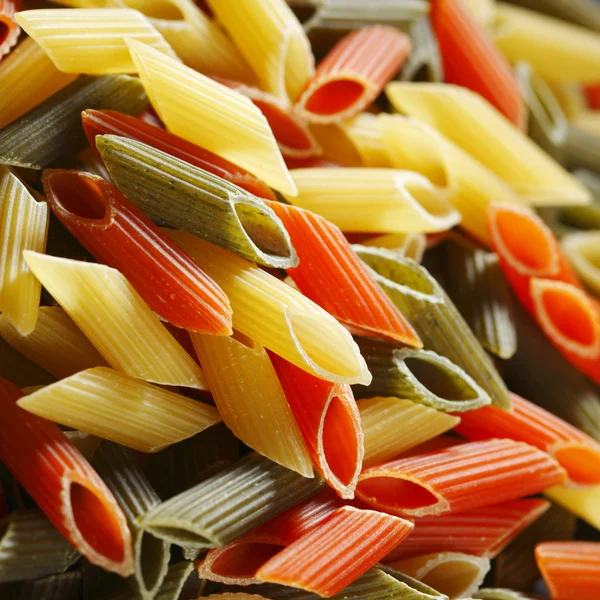 Färgad pasta bakgrund — Stockfoto