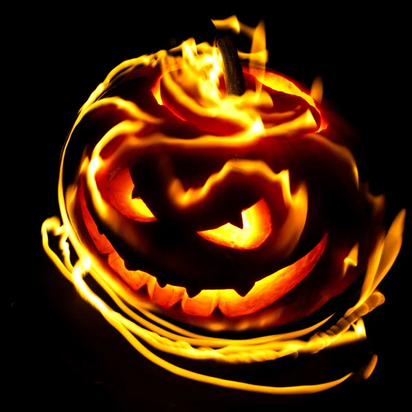 Hořící halloween dýně — Stock fotografie