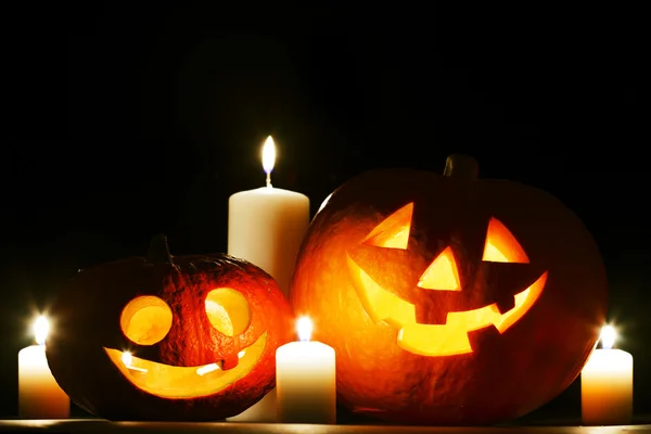 Zucche e candele di Halloween — Foto Stock