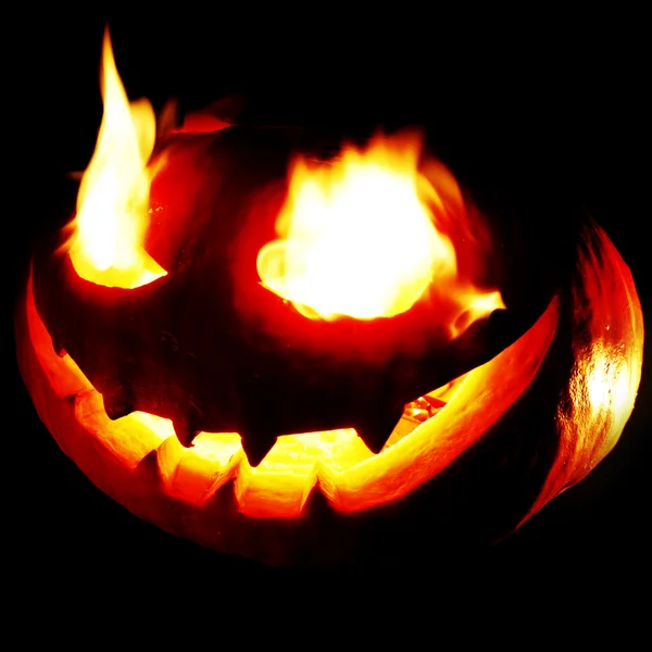 Burning halloween pumpkin — Stock Photo, Image