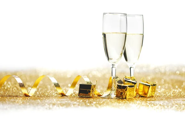 Champagne with christmas present — Stock Photo, Image