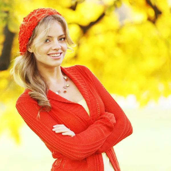 Autumn woman — Stock Photo, Image