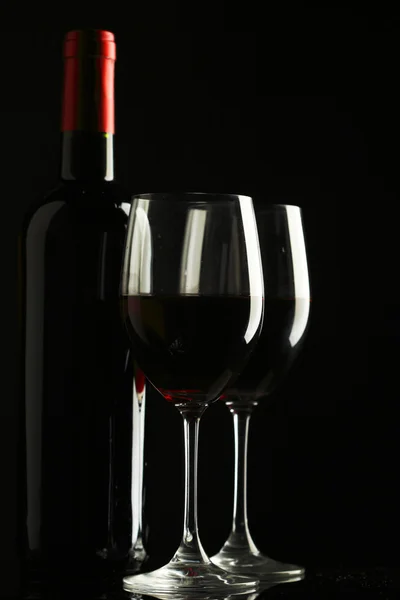 Силуэт Red Wine Glass Black Background — стоковое фото