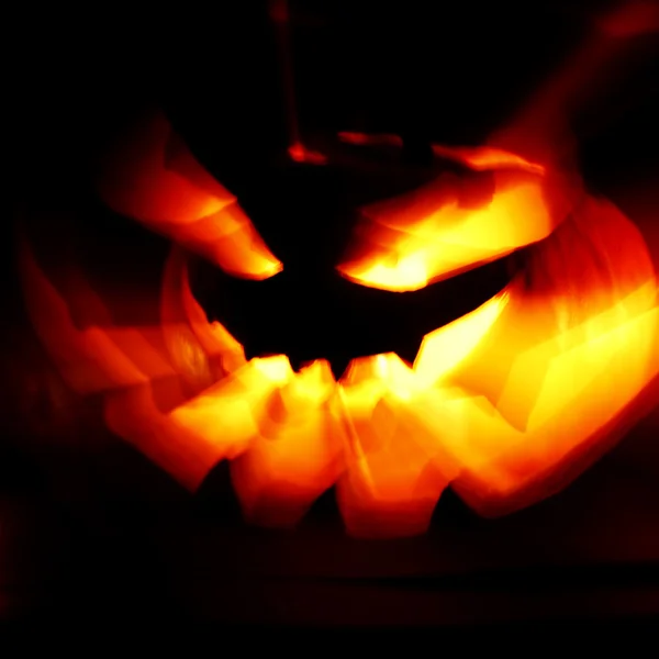 Glowing Halloween pumpkin — Stock Photo, Image