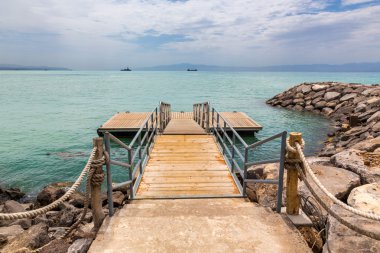 Kızıldeniz kıyısında güverte